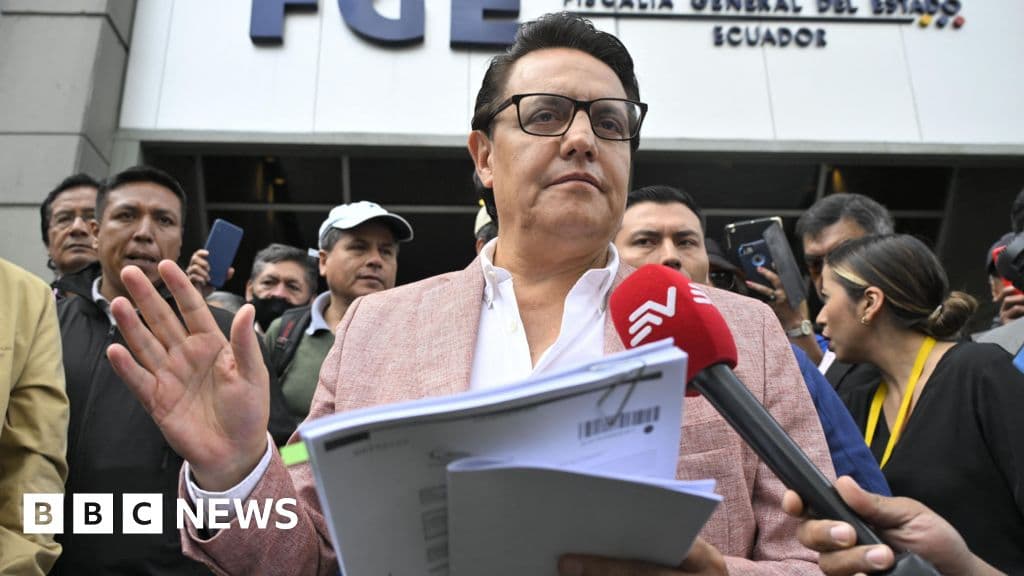 EcuadorCharges Ex-MinisterOverCandidateKilling