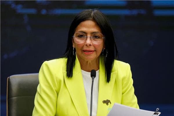 رئيسة فنزويلا ترحب بالاتفاق النفطي