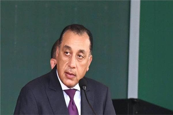 رئيس الوزراء يراجع حادث نويبع