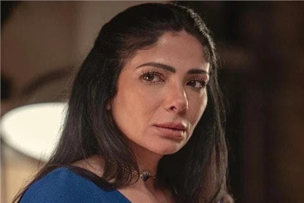 منى زكي تعقب على أزمة شقتها والنزاع القضائي
