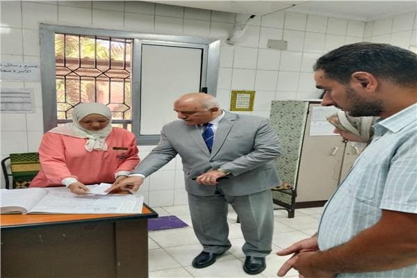 وكيل صحة الجيزة يراقب عمل المعتمدية