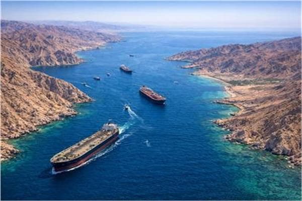 الجيش الأمريكي يعيد توجيه 87 سفينة بعد استئناف حصار إيران