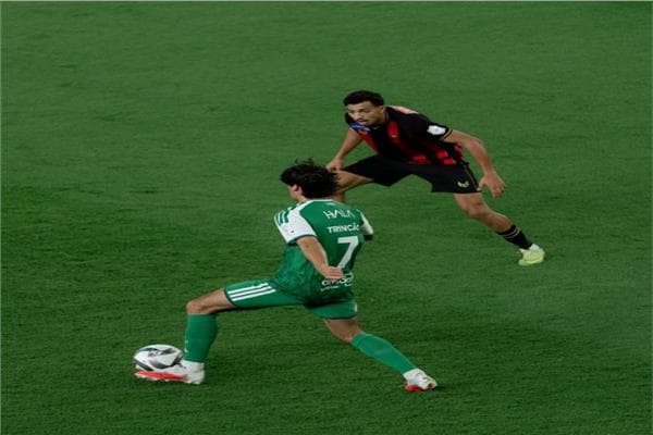 غياب تريزيجيه.. الأهلي يفوز بخماسية على الرياض