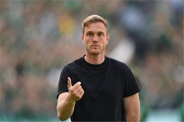 فيسينج يعلن تشكيلة اتحاد جدة أمام النصر
