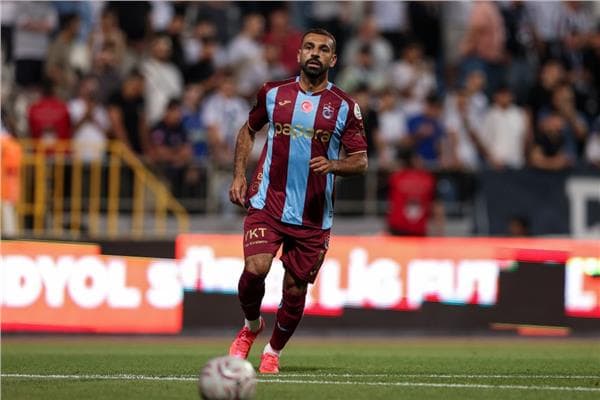 صلاح يشارك في لقاء طرابزون وجنشلربيرليجي