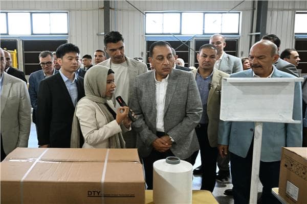 مدبولي يفتتح مصنع خيوط البوليستر بالسخنة