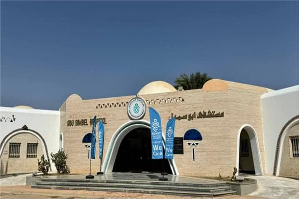 حادث مروري يوقع ضحايا على طريق أبو سمبل