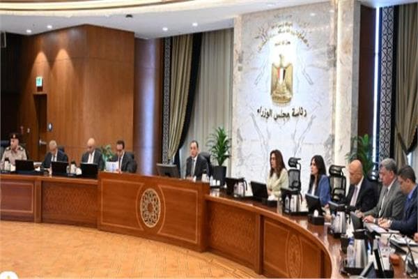 رئيس الوزراء يطلع على تنفيذ مبادرة حياة كريمة
