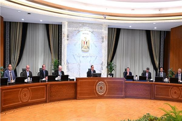 مدبولي يترأس اجتماع المجموعة الاقتصادية