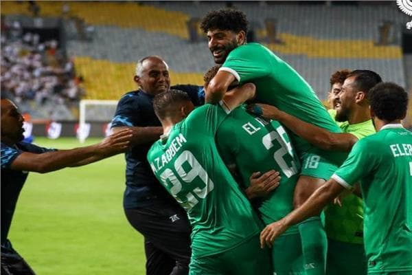 مباراة السويس وتروجت والمصري تبدأ