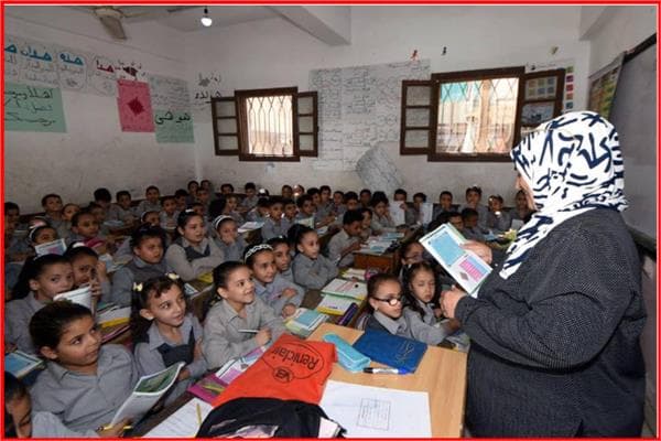 السيسي يوجه للاستثمار في المعلم لبناء مهارات المستقبل