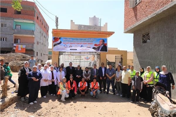 رئيس جامعة كفر الشيخ يفتتح قافلة وعي