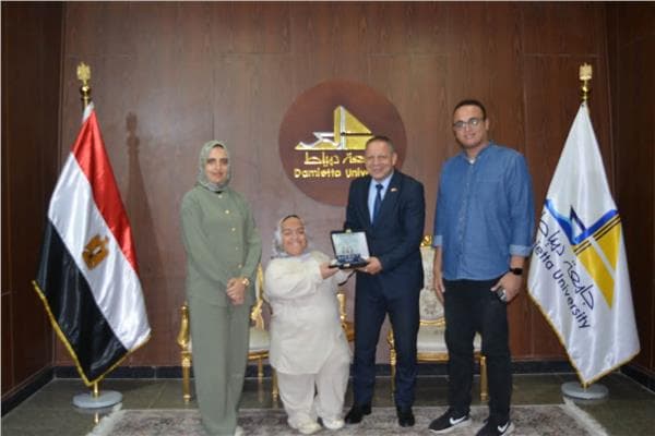 هاجر العباسي تحصد ذهبيتي رفع الأثقال لجامعة دمياط