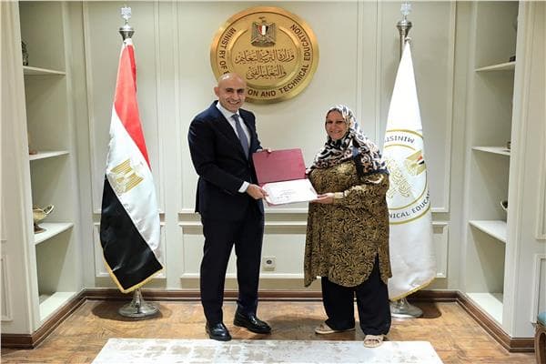 مديرة مدرسة كفر الجزار تتحدث عن التكريم