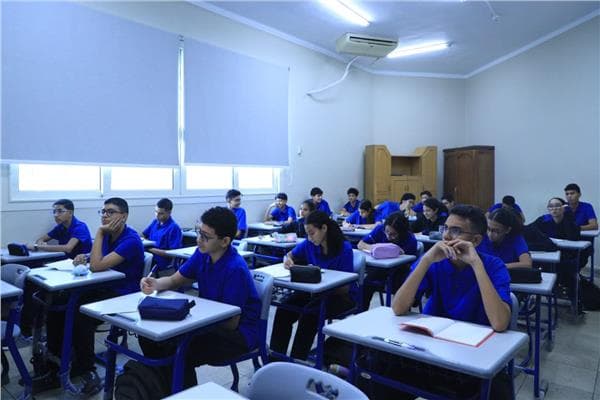 بداية العام الدراسي مع التركيز على الانضباط والحضور