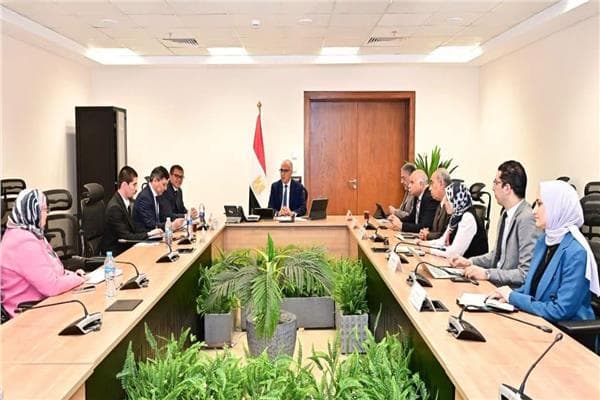 وزير الري يفاوض على تفعيل مذكرة أوزبكستان