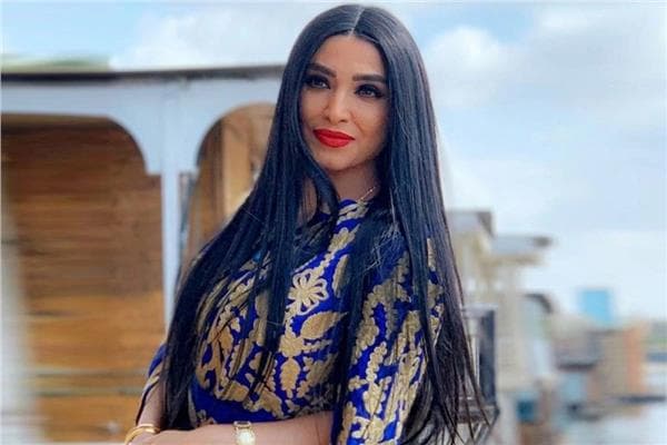 روجينا تعتذر عن لن أعيش في جلباب أبي