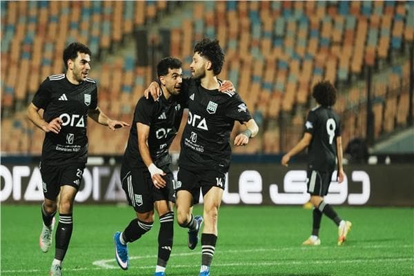 انطلاق مباراة زد وأسيس في الكونفدرالية
