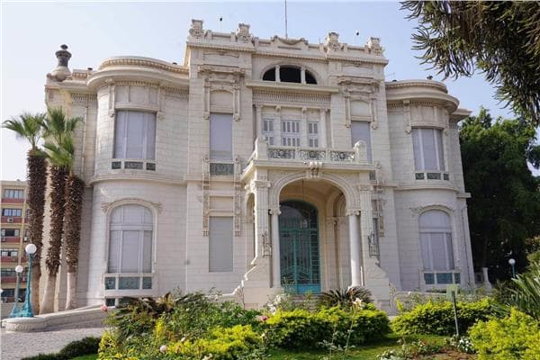 لا صحة لفرض رسوم 20 ألف‌ جنيه على طالبات عين شمس