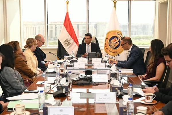 وزارة الصناعة تدعو لترشيد المياه في المصانع