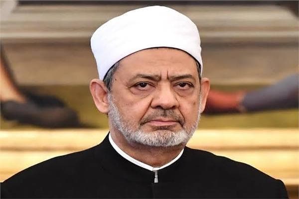 الأزهر يطمئن على صحة الشيخ أيمن عبدالغني