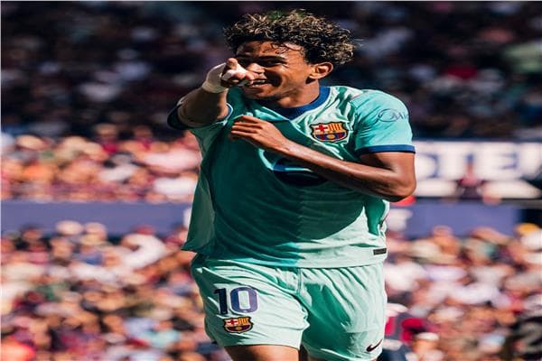 برشلونة يتفوق على ليفانتي في الشوط الأول
