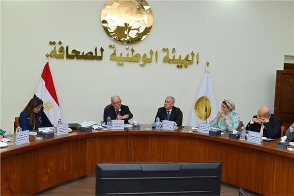 حسين عيسى يؤكد أهمية الصحافة القومية
