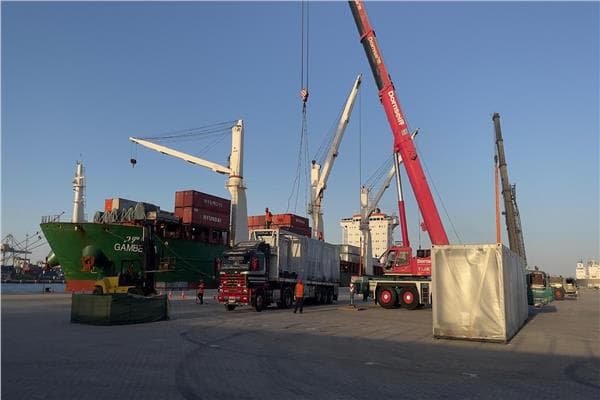 بدء التشغيل التجريبي لمحطة البضائع بميناء السخنة