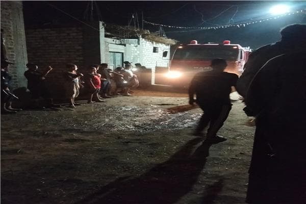 حريق يلتهم منازل بسوهاج والمحافظ يشكل لجنة
