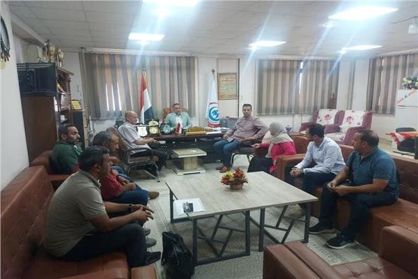وكيل صحة شمال سيناء يلتقي فريق المعامل المركزية