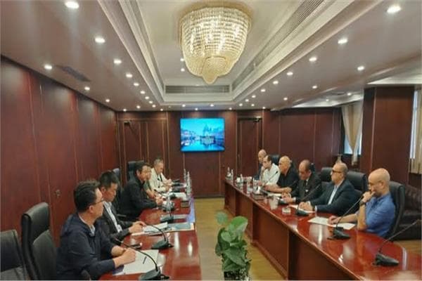 تجارية الجيزة تبحث استثمار في الصحة والمدن الذكية