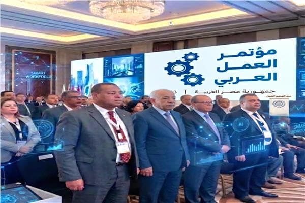 مستقبل الصناعة.. عمال مصر يعرضون رؤيتهم
