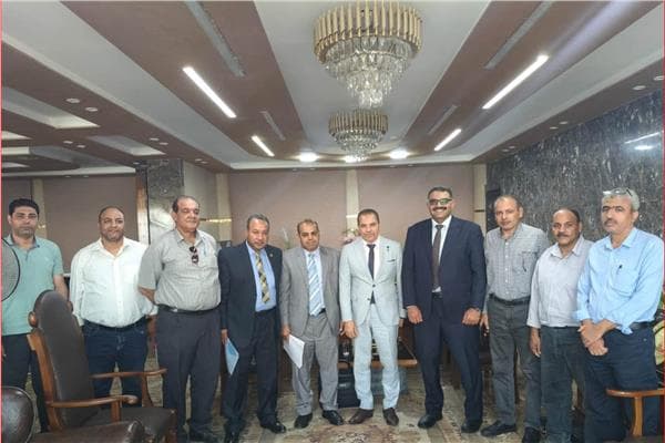 مصر الوسطى والتوزيع يناقشان خطة تأمين الشبكة لصيف 2027