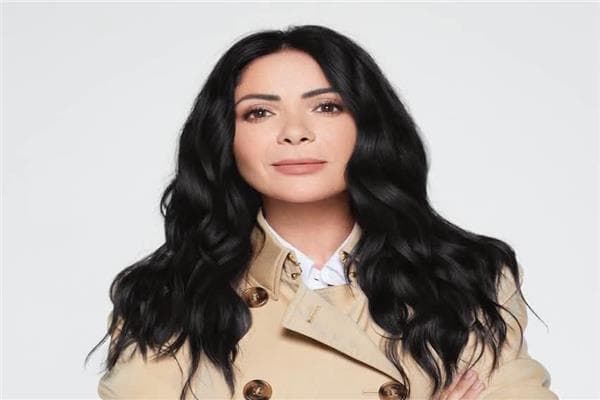 منى زكي تفوز بجائزة الإنجاز الإبداعي