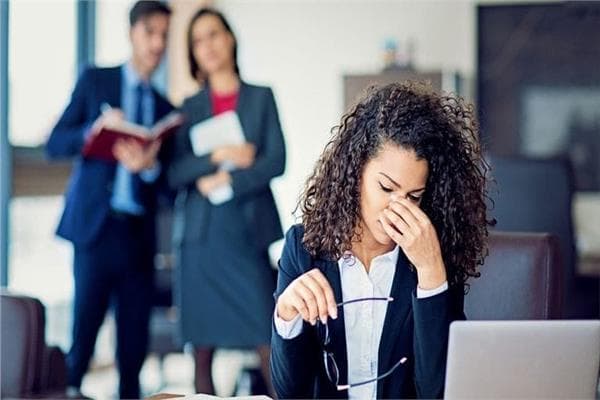 الإرهاق المهني وأربع عادات تضر عبرة