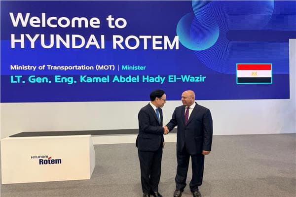 كمال الوزير يؤكد التزام الجداول وتوطين صناعة النقل