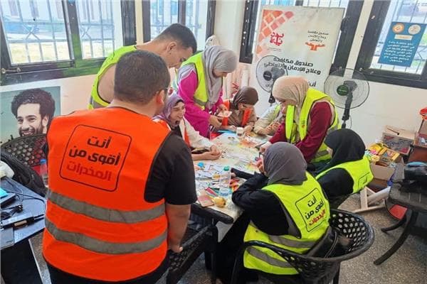 طلاب الجامعات يشاركون في أنشطة بيوت التطوع