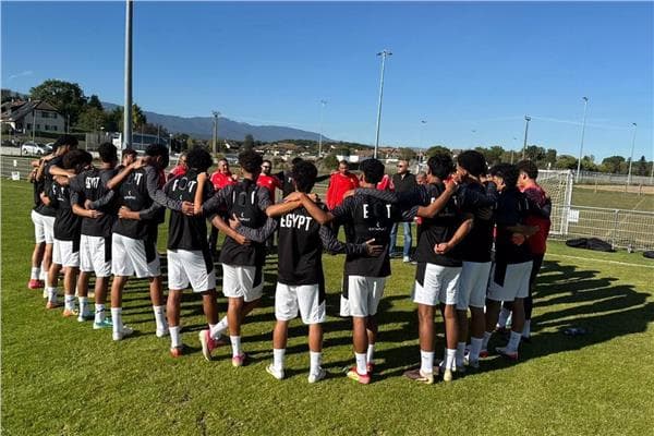 منتخب الناشئين يواصل تدريباته لمواجهة إنجلترا