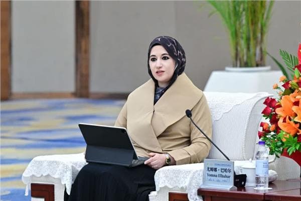 يمنى البحار تشارك في معرض نانجينج للخريف