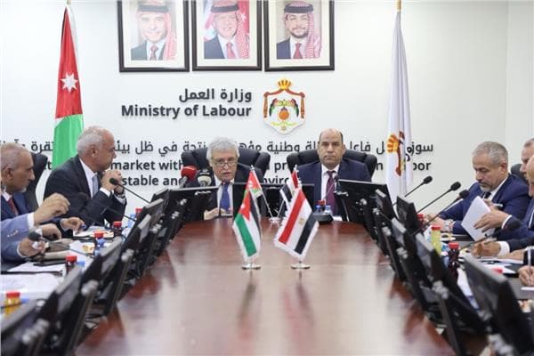وزيرا العمل المصري والأردني يناقشان التعاون في سوق العمل