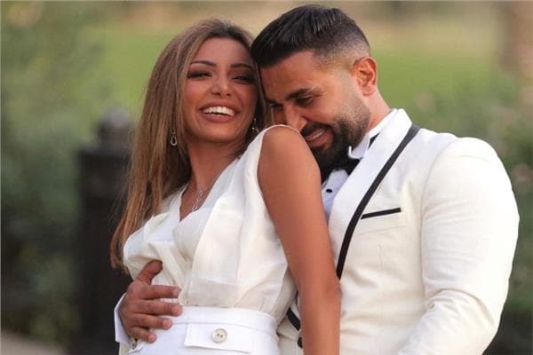 علياء بسيوني ترد على أخبار طلاقها من أحمد سعد