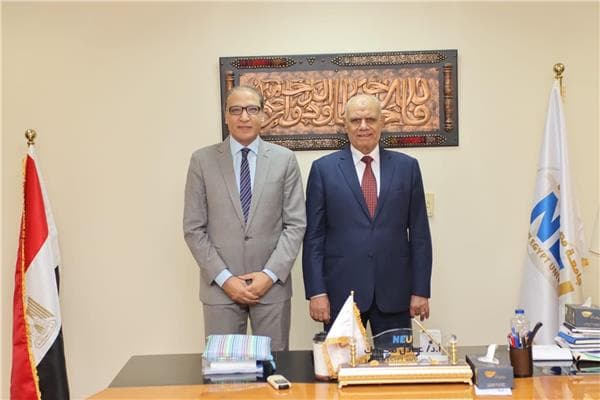 جامعة مصر الجديدة ترحب بالدفعة الذهبية الأولى