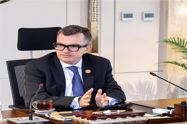 وزير التخطيط يبحث مع البنك الدولي عن دور التعدين في الاقتصاد