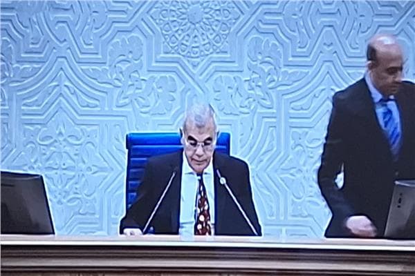 الشيوخ يبدأ جلساته بمقره الجديد