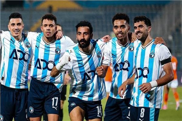 بيراميدز يواجه ليفلز وديا الاثنين