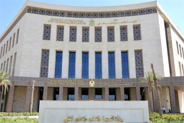 التعليم يحتفل بيوم المعلم بفيلم عن أكتوبر
