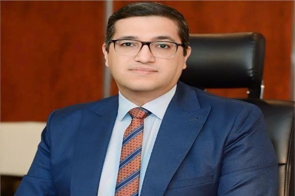 أسامة السعيد يكرم أبطال أكتوبر ويؤكد على جاهزية القوات المسلحة