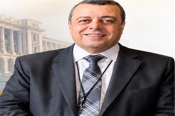 عميد تربية الإسكندرية السابق يتحدث عن عودة الطالب للكتاب والمدرسة