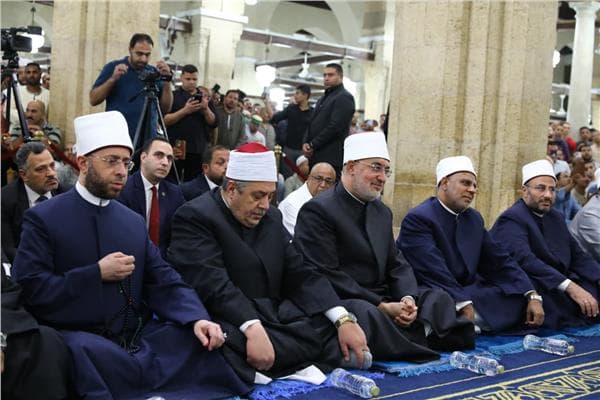 مفتي الجمهورية يشارك في احتفال ذكرى أكتوبر بجامع الأزهر