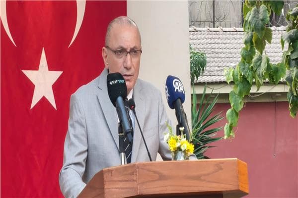السفارة التركية تبحث مع الشباب على طريق COP31